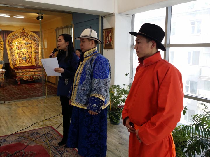 Read more about the article ДЭЭЛТЭЙ МОНГОЛ ӨДӨРЛӨГ