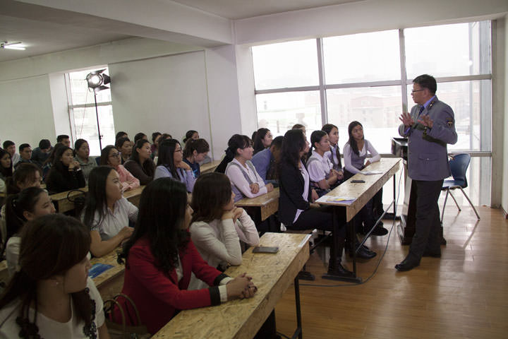 Read more about the article БИЗНЕС УДИРДЛАГЫН ТЭХИМИЙГ СУРТАЛЧЛАХ ДОЛОО ХОНОГ БОЛЖ ӨНГӨРЛӨӨ